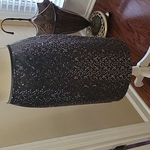 Alex Marie gray silver sequin straight skirt Fully lined 6 Excellent condition…